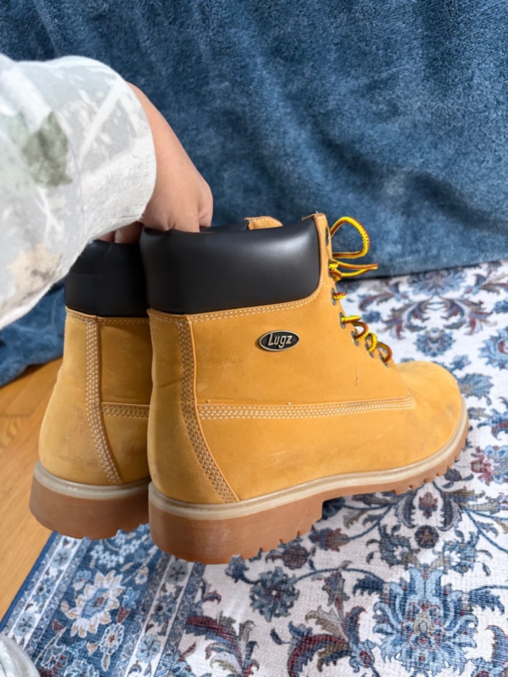 Size 11 men’s) Lugz Men's Wheat Lace-Up Work Boots with Yellow Trim - Picture 6 of 7